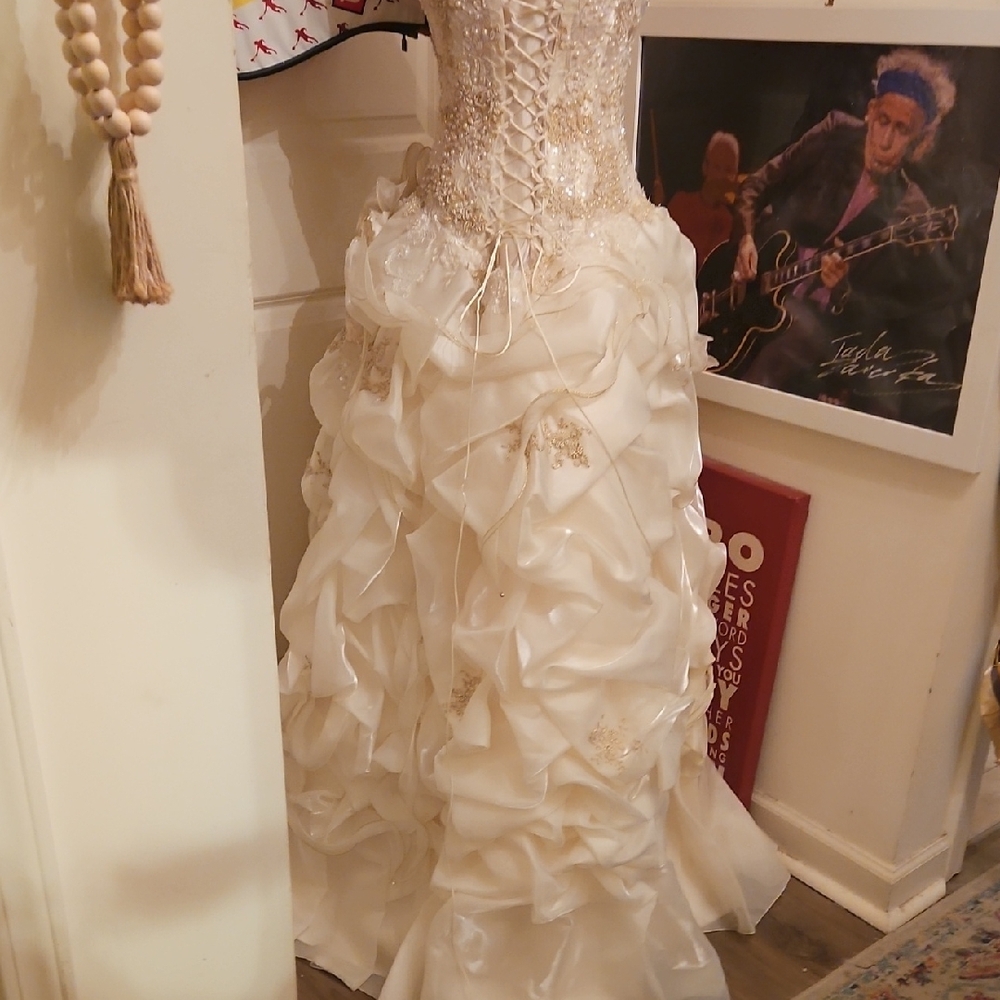 Commissioned Gown Hand Crafted Strapless White Floral Dress - Picture 9 of 17